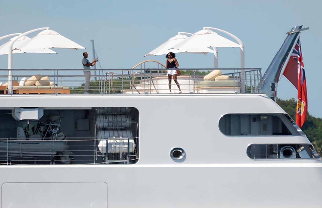 Otras personas señalaron lo cariñosos que siempre se han mostrado los Obama en su vida privada.