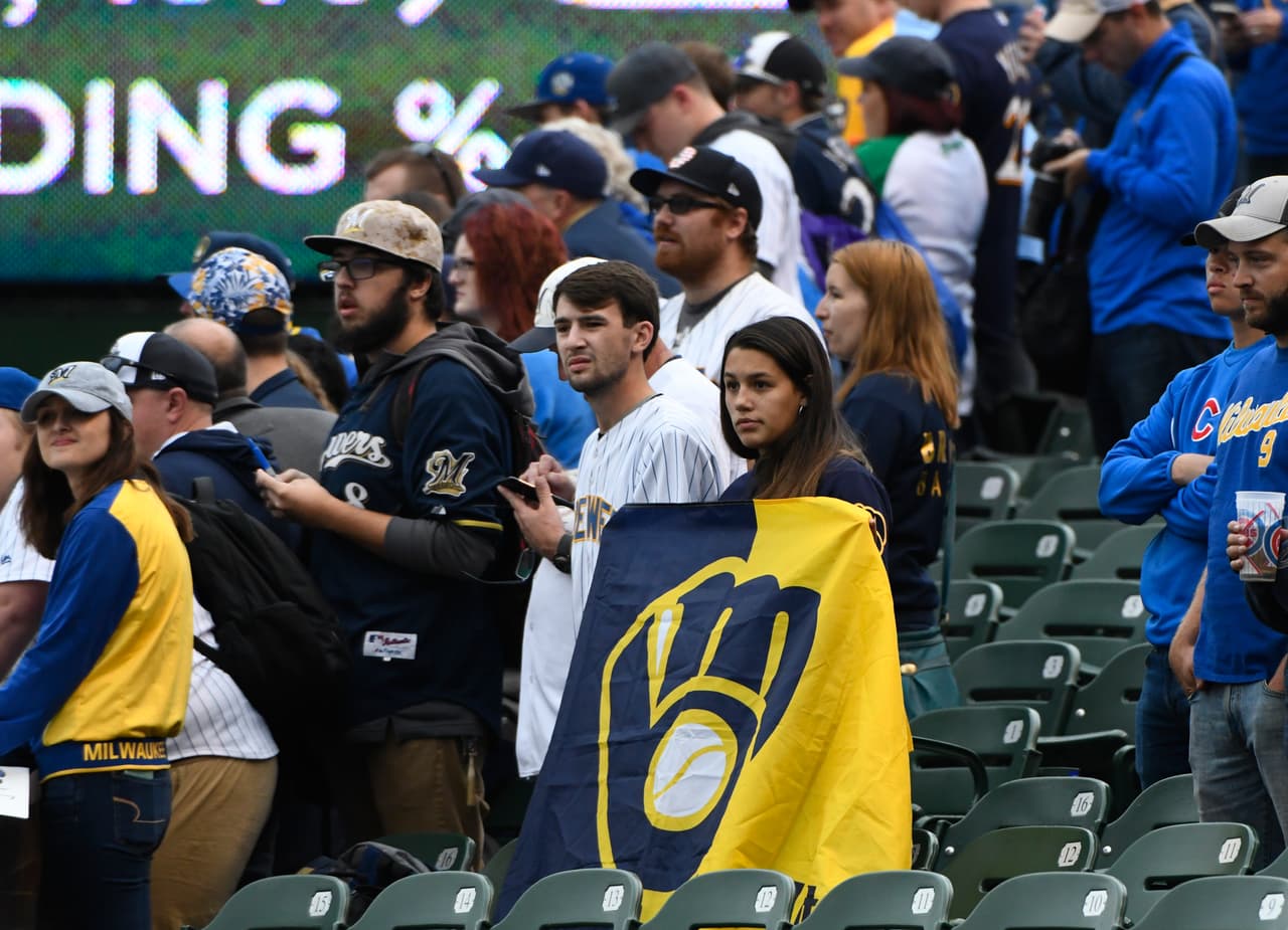 Ahora los Milwaukee Brewers se coronan por segunda vez como monarcas de la Central de la Nacional y primera desde 2011 y esperan al ganador de Dodgers y Rockies en la serie divisional.