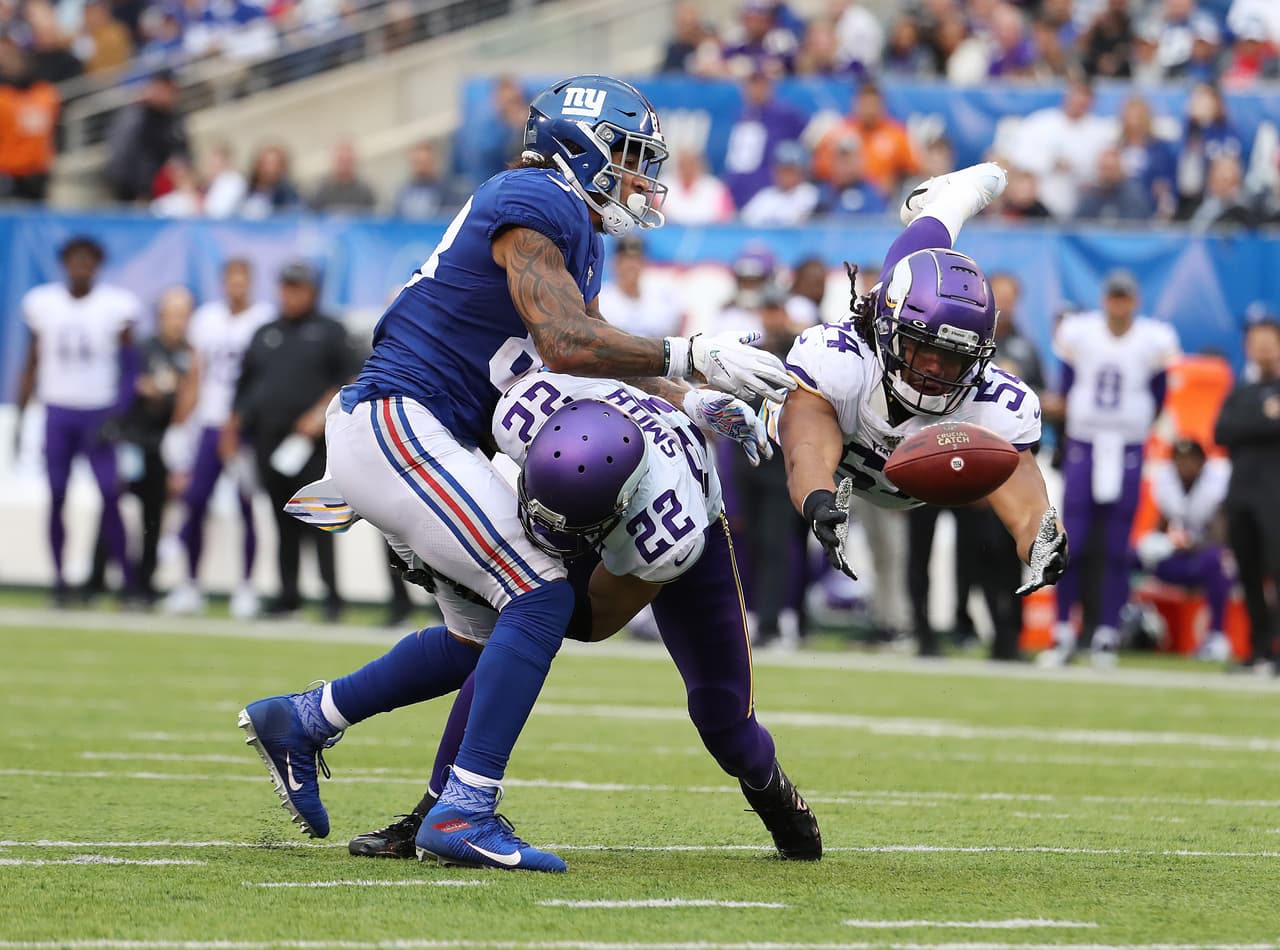 Minnesota Vikings 
<b>28-10</b> New York Giants. Casi llega la intercepción de Eric Kendricks, quien vuela por la cancha sin lograr su objetivo.