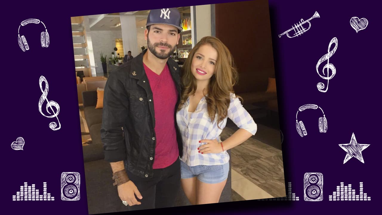 Adrián y Sandra se conocieron durante las grabaciones de la telenovela Rosario en 2013. El actor participó en el reality Protagonistas y es todo un galán. La relación de ambos es como todo un cuento de hadas. Ambos disfrutan compartir con la familia, practicar deportes extremos y mantenerse en forma. Adrián apoya 100 por ciento a Sandra en esta nueva aventura musical. Esta parejita y nos encanta y esperamos duren mucho tiempo.