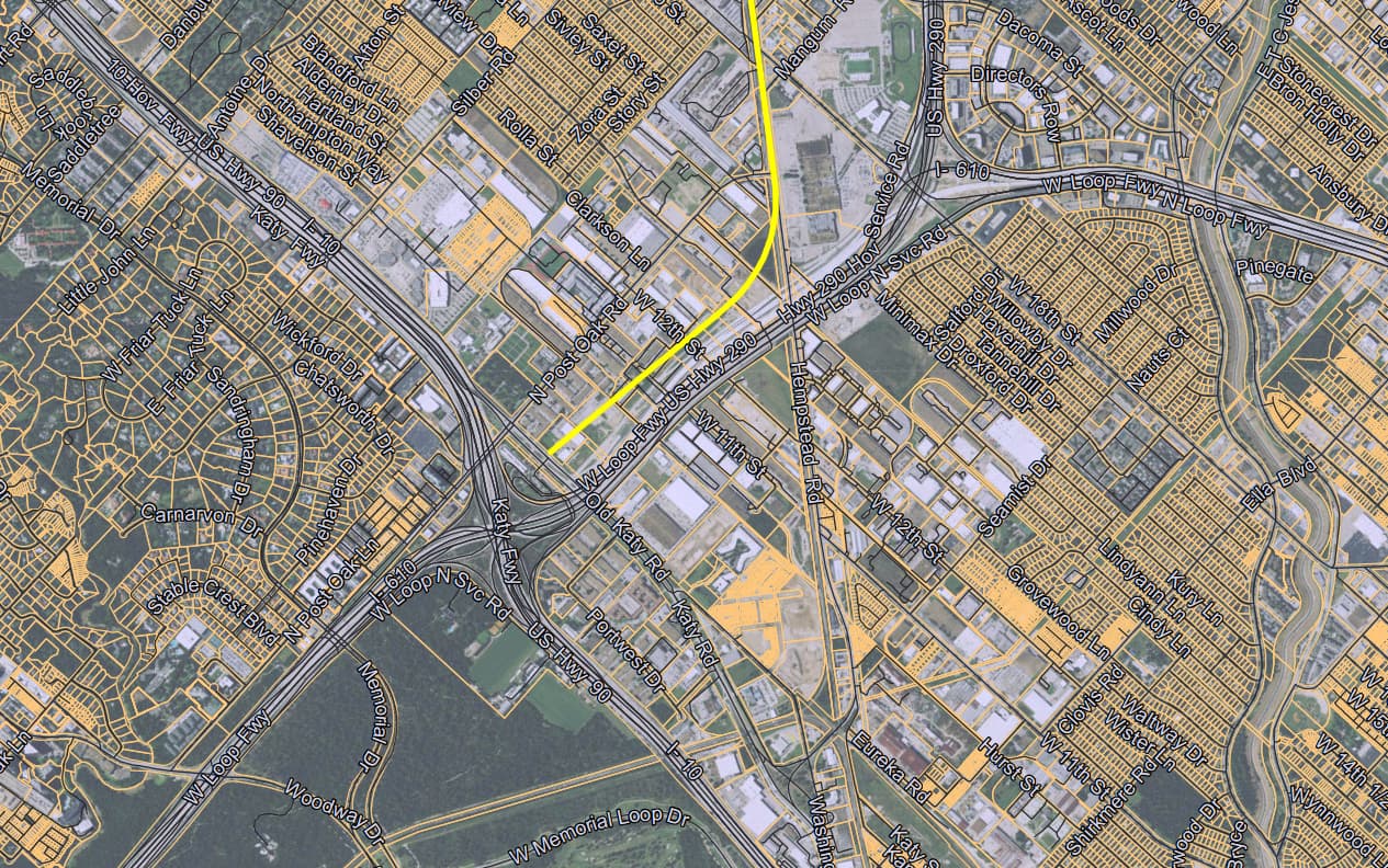 En Houston, la estación estaría ubicada en el área donde convergen el US Highway 290, Katy Freeway, Highway 90/I-10 y North Post Oak Rd.