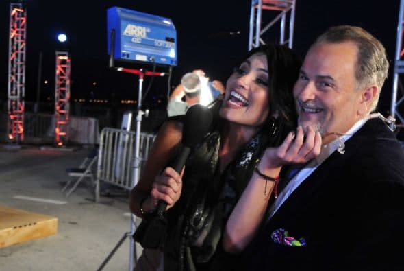 Tremendo abrazo que se dieron y hasta El Gordo quería beso.