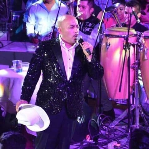 En más de 23 años de carrera musical, Lupillo Rivera ha grabado al menos 26 discos.