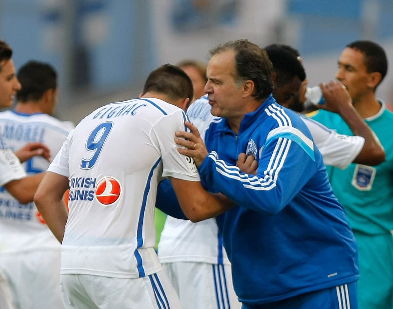 Ídolo en el Olympique de Marseille, dirigido por Marcelo Bielsa y jugador de la Selección de Francia. Con ese cartel llegó a México.
