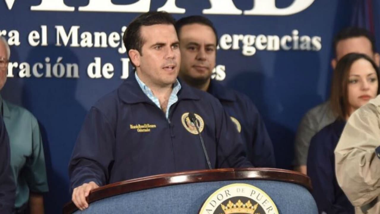 “Estamos cerca de una crisis humanitaria” por el huracán María, dice el gobernador de Puerto Rico 