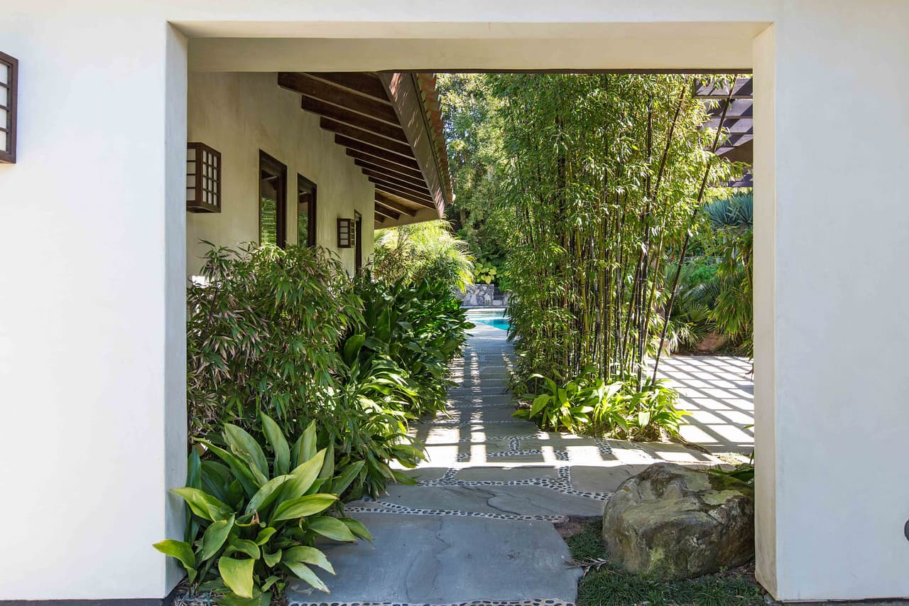 Un encantador jardín para disfrutar en familia.