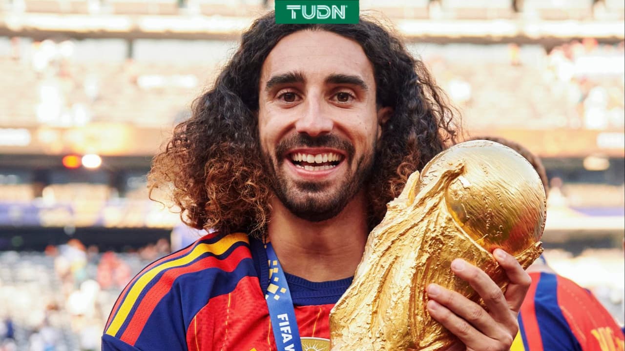 Cucurella, único futbolista con doblete de Copas Mundiales en 2025/26