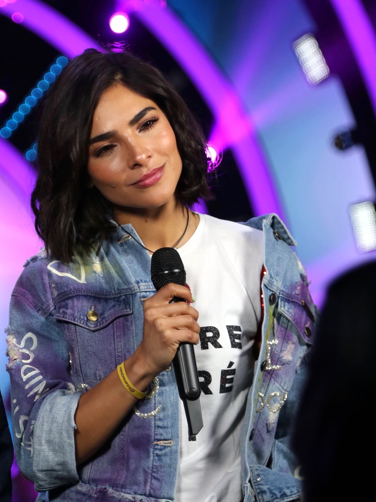 La mexicana regresa este 2019 a la conducción de los premios, luego de tres años consecutivos (de 2015 al 2017) al mando: un mérito que ningún artista ha logrado a la fecha.