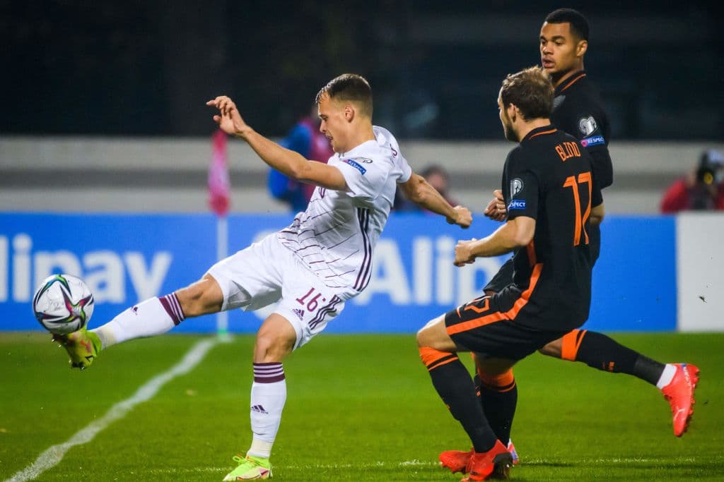 Holanda vence por la mínima a Letonia y aseguran los puntos