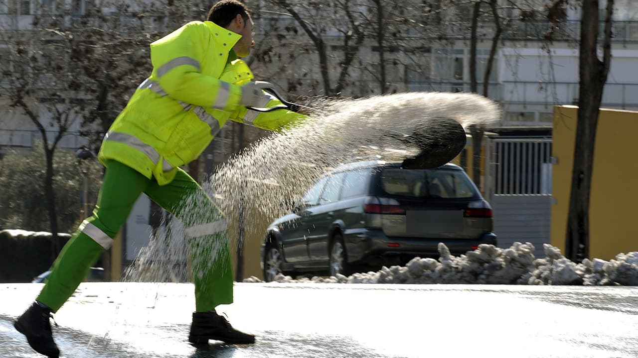 Condado Fort Bend anuncia que todos sus empleados deben presentarse a trabajar tras el paso del frente frío