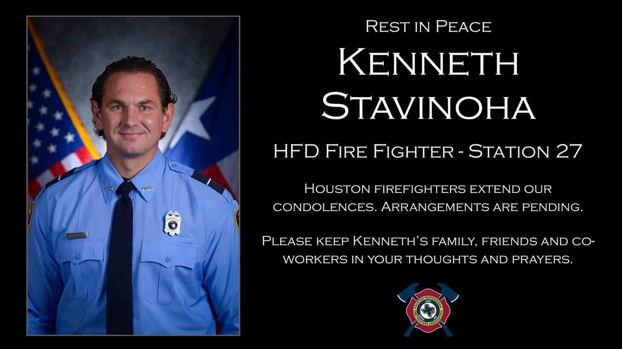 Al terminar la ceremonia religiosa, familiares y amigos dieron el último adiós a Kenneth Stavinoha en un evento a puerta cerrada.