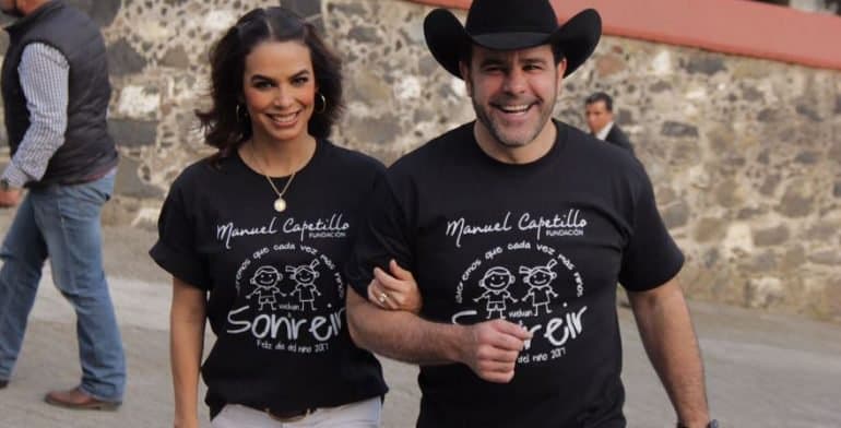 La pareja es la más comprometida con la fundación de
<b>Manuel Capetillo</b> y siempre están en todos los eventos apoyando.
<br>