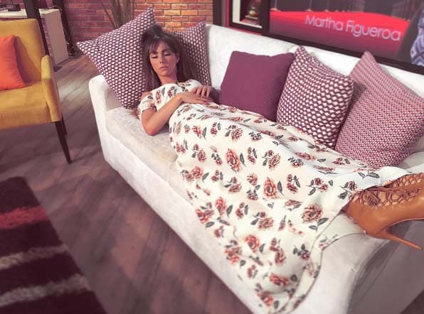 Así descansa la princesa Natalia.