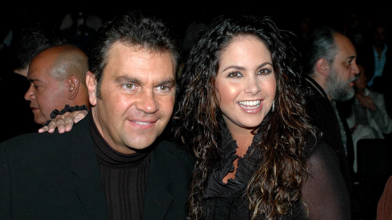 Aceptó que cuando la conoció "le encantó" y recordó que aunque empezaron "el juego", el intérprete sintió "que quizá estaba muy chica". Relató que sumado a eso él "estaba muy distraído porque estaba viajando como loco" promocionando sus discos y ofreciendo conciertos.