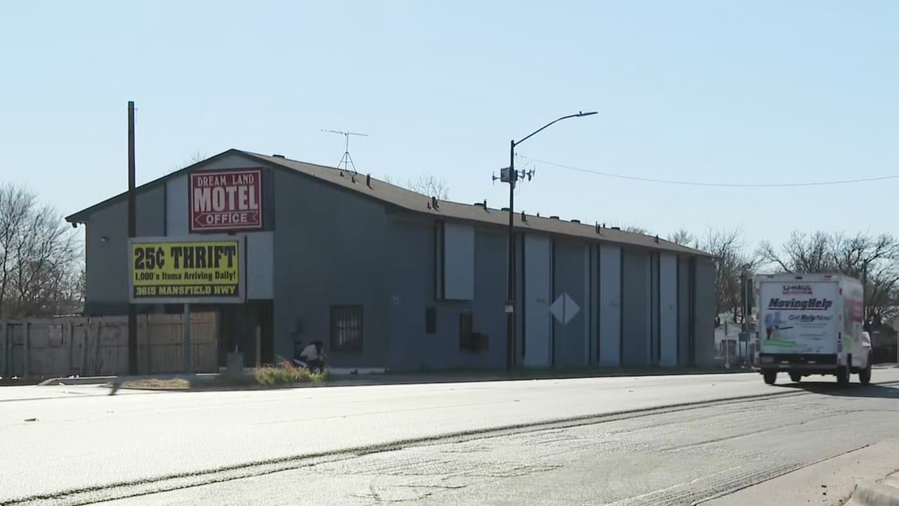 Una mujer muere baleada tras pelea con un guardia de seguridad en Fort Worth