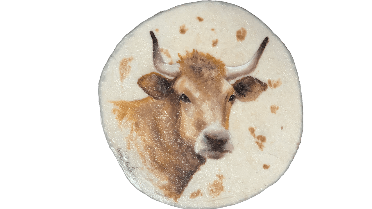 Como parte del proceso de preparación a cada tortilla se le aplican entre 5 y 7 capas de acrílico.