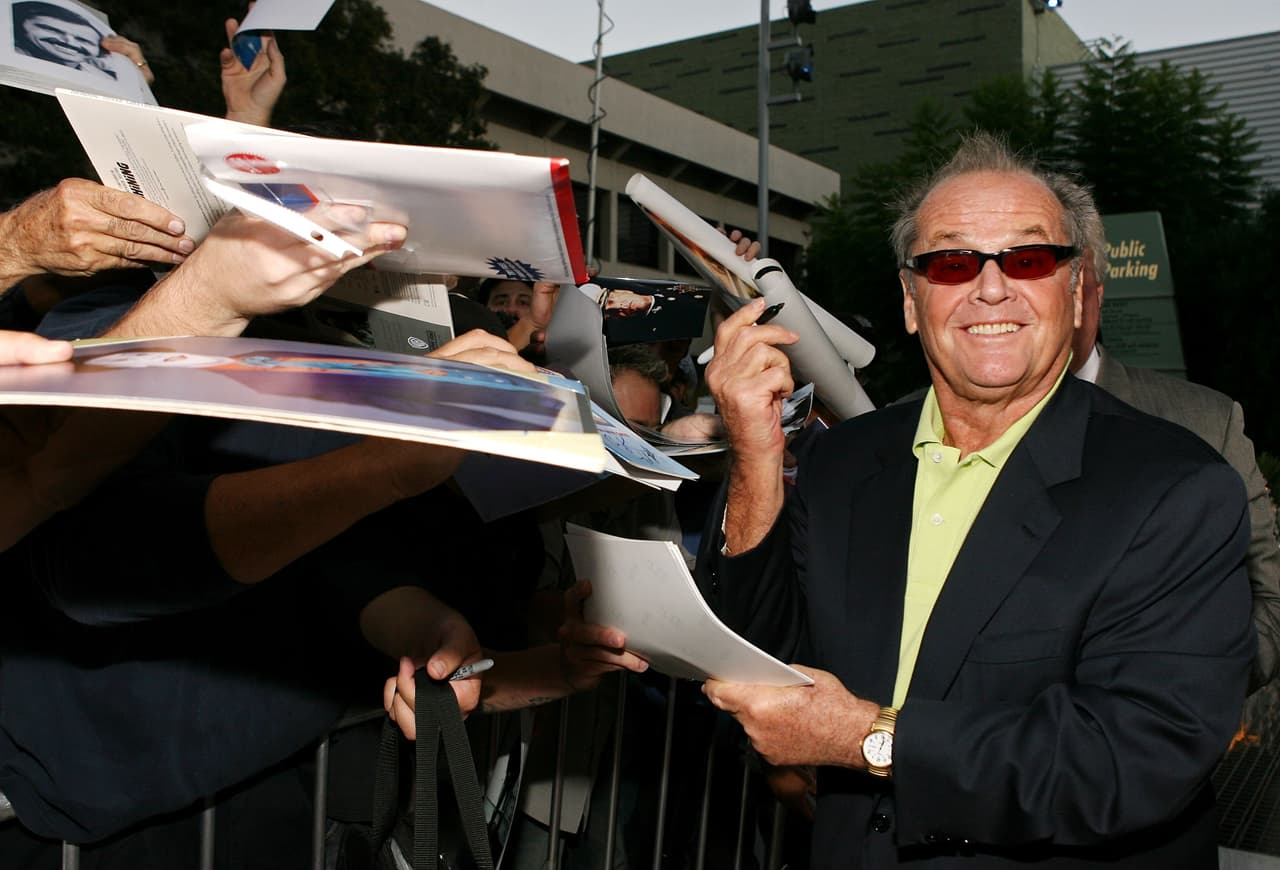 Jack Nicholson y Ana María Canseco tienen algo en común: los dos descubrieron que la mujer que consideraban como su hermana, era en realidad su madre.