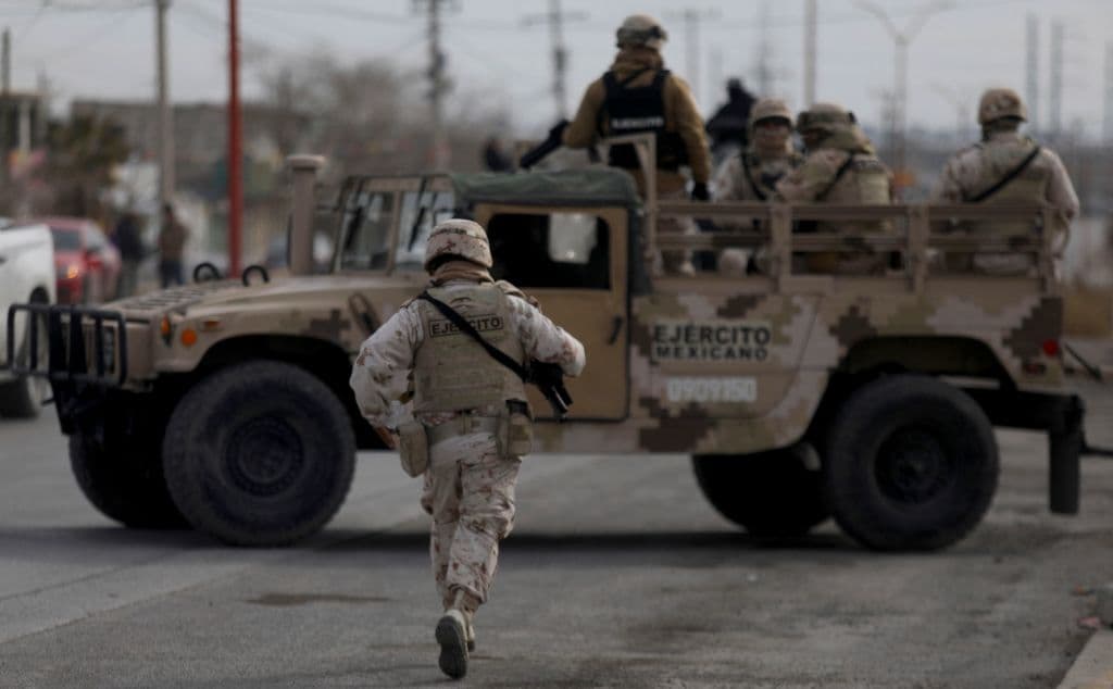 <h2 class="cms-H2-H2">9. CIUDAD JUÁREZ, México.</h2>
<br>
<br>Ciudad Juárez, en el estado de Chihuahua, presentó el año pasado una tasa de 67 homicidios por cada 100,00 habitantes. El estudio destacada que salieron del 
<i>ranking</i> las ciudades mexicanas de Culiacán y Guadalajara, la urbe brasileña Caruaru y la estadounidense Saint Louis, porque en -este último caso- su población se redujo y es inferior a los 300,000 habitantes.