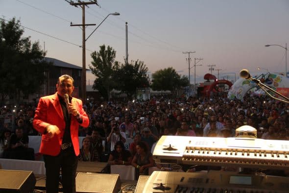 Cientos de personas disfrutaron de la tremenda celebración del Latin Grammy Street Party en Phoenix, donde estuvieron presentes varias agrupaciones nominadas a los premios GRAMMY® Latino incluyendo: Conjunto Primavera, Voz de Mando y Los Canarios de Michoacán. Esta fenomenal fiesta es un preámbulo a la gran noche de la música con la edición 15 de los premios anuales del GRAMMY Latino. Además de disfrutar de lo mejor de la música, los fans pudieron ganar premios y conocer a personalidades de Televisión y Radio de Univisión Arizona.