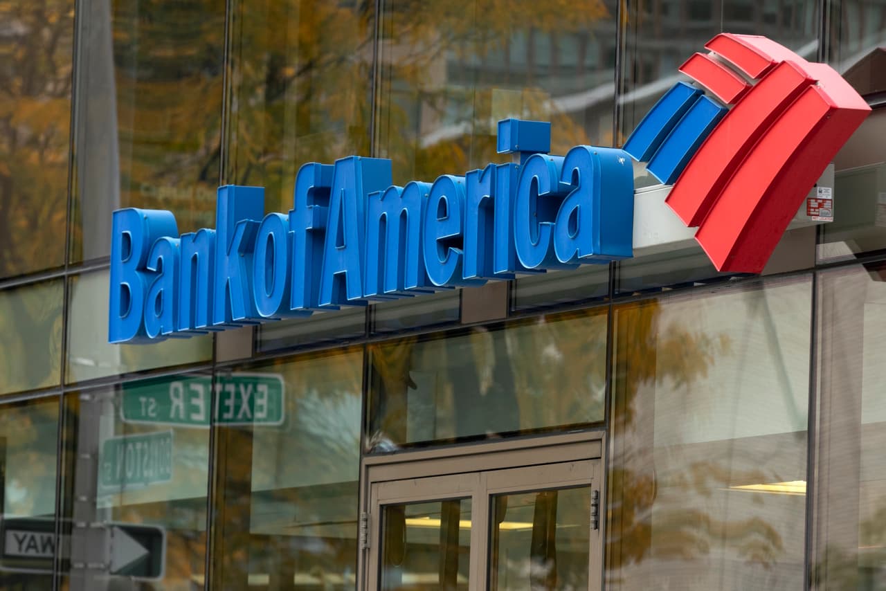 <b>Bank of America</b> - El segundo en la lista en tamaño por valor en bolsa ($228,000 millones) es Bank of America, que tiene 217,000 empleados. Su sede central está en Charlotte, Carolina del Norte.