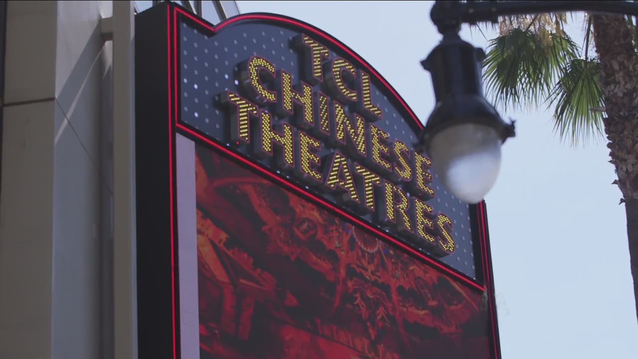 El Teatro Chino es un lugar muy importante en Hollywood, ahí se hacen estrenos de películas taquilleras.