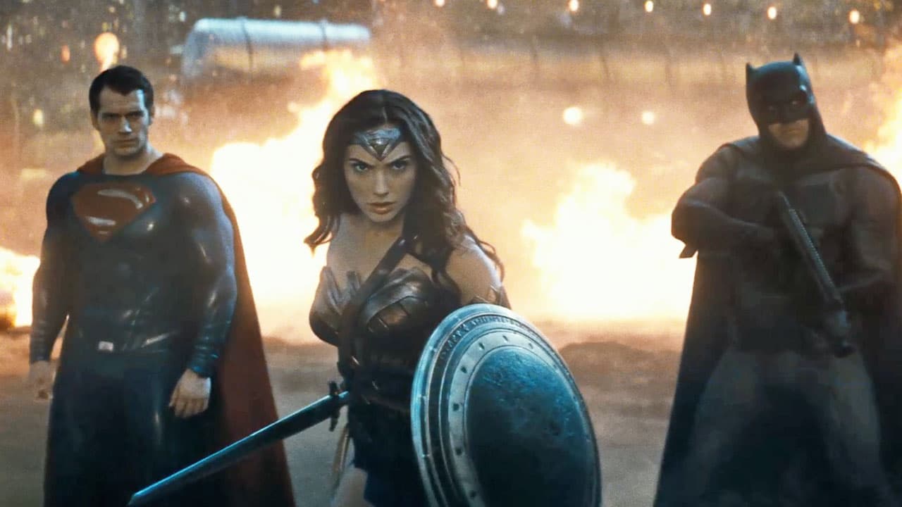 <b>PEOR GUIÓN</b>
<br>
<i>Batman v Superman: Dawn of Justice </i>
<br>
<i>Dirty Grandpa </i>
<br>
<i>Gods of Egypt </i>
<br>
<i>Hillary's America: The Secret History of the Democratic Party</i>
<br>
<i>Independence Day: Resurgence </i>
<br>
<i>Suicide Squad </i>