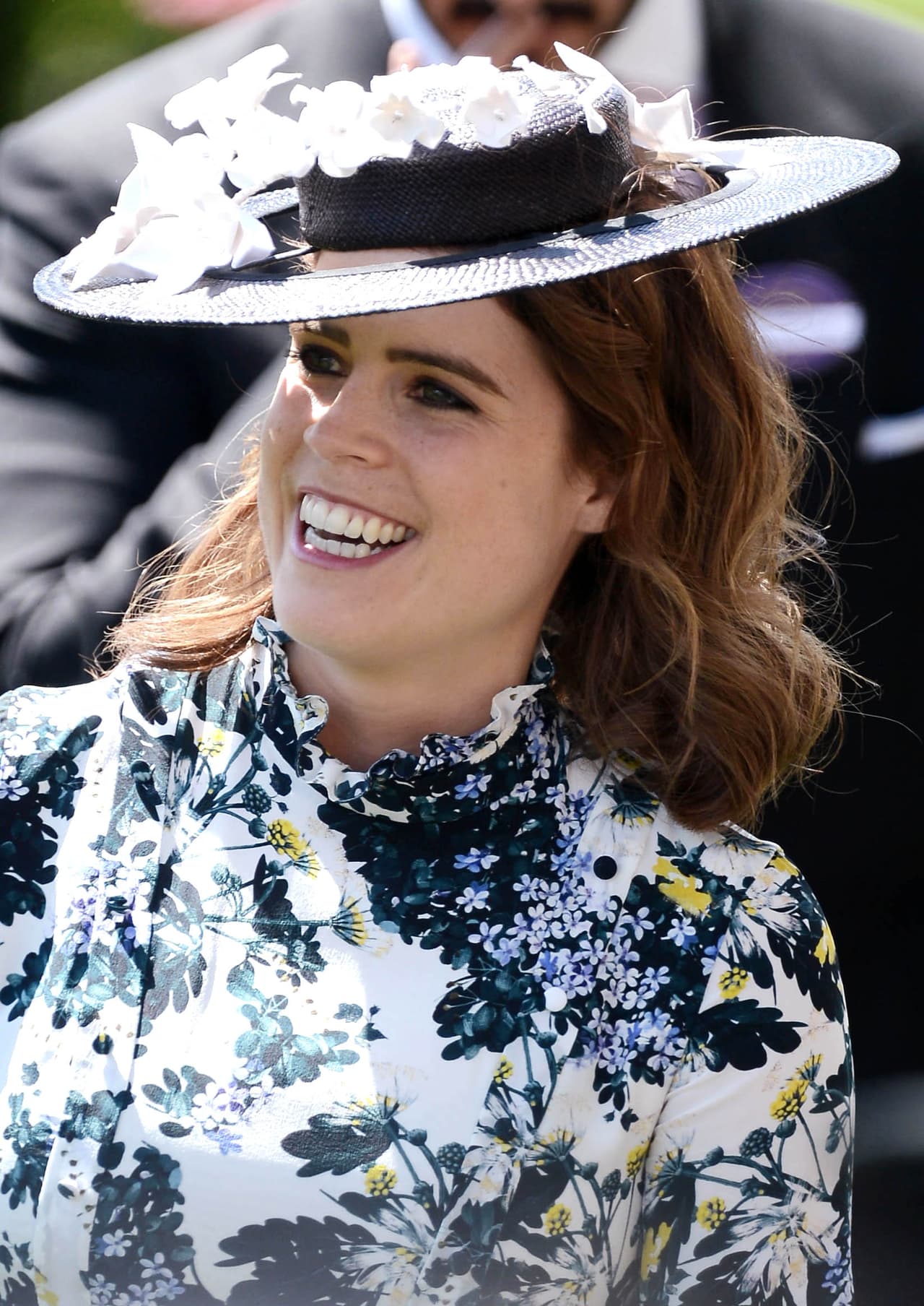 La fresca sonrisa de Beatrice destacó en el evento, en el que también estuvo presente su abuela, Isabel II.