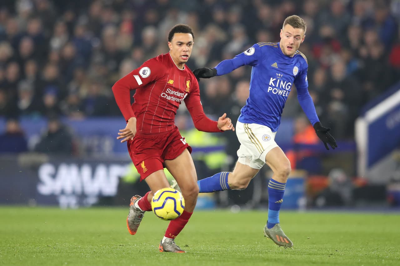 Liverpool extiende distancia de 13 puntos sobre Leicester en la Premier League. Goles de Firmino (31’ y 74’), James Milner (71’) y Trent-Alexander Arnold (78’) marcaron para los Reds.