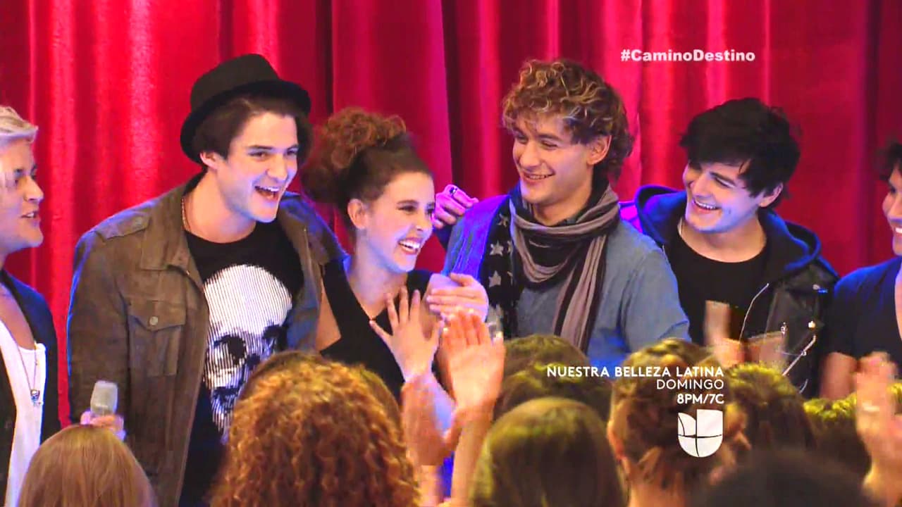 Eres la mejor alumna, ¡todos quieren tener una foto contigo!