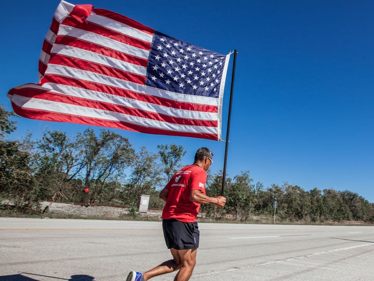 <b><a href="https://www.facebook.com/events/241606207877962" target="_blank">Team Red, White and Blue Family Fun Run (del 9 al 11 de noviembre)</a></b>: Se trata de una carrera y caminata temática en apoyo a los socorristas médicos militares que comenzará en Honeycutt Park y bajará por Fort Bragg Road hasta la intersección del triángulo de Haymount frente al Cape Fear Regional Theatre y viceversa (aproximadamente 3 millas). Se alienta a los corredores o caminantes a vestirse con atuendos y accesorios con el tema de los socorristas militares (batas de camuflaje, estetoscopios, etc.).