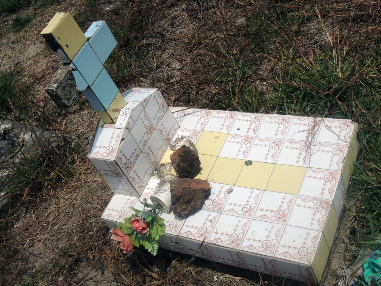 En la noche del lunes, las autoridades anunciaron que la cifra de muertos por el sismo llegaba a 413.