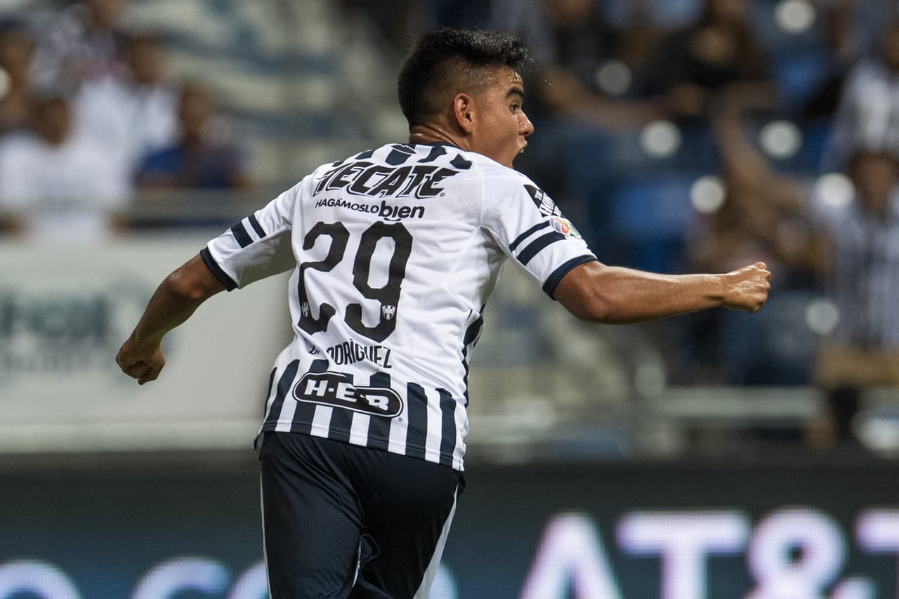 Mediocampista: Carlos Rodríguez (Monterrey)