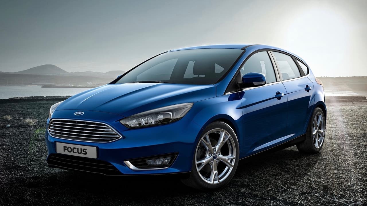 En 2011 Ford 
<b>unificó nuevamente la línea Focus a nivel mundial </b>con un atractivo modelo. En la imagen vemos la versión 5 puertas hatchback del año 2015 de ese diseño.