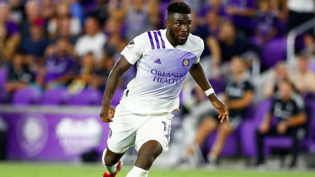 Un 'León' suelto en Inglaterra: Daryl Dike se marcha al West Bromwich