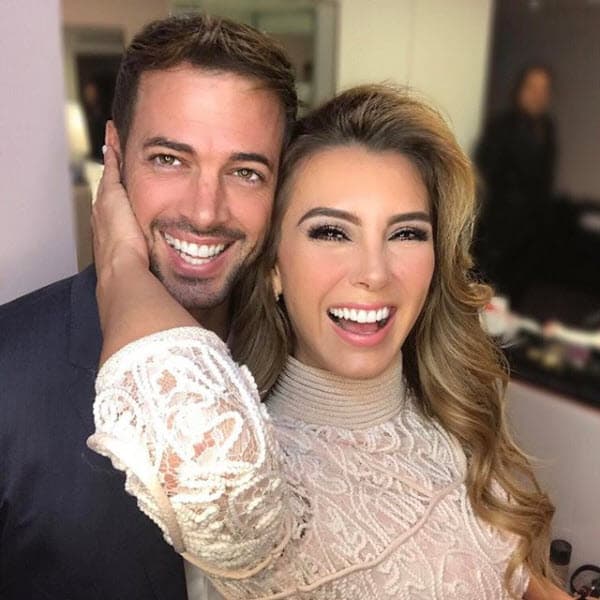 <b><a href="https://www.univision.com/temas/william-levy">Levy</a></b> ha demostrado públicamente que apoya cada uno de los proyectos de su pareja, por eso 
<b><a href="https://www.univision.com/temas/elizabeth-gutierrez">Ely</a></b> le agradeció a través de Instagram cuando presentó su línea de cremas en marzo de 2017: "Guarda lo mejor para el final. No podría haberlo hecho sin ti. ¡Gracias, Sr. Levy! @willevy @_elybeauty".
