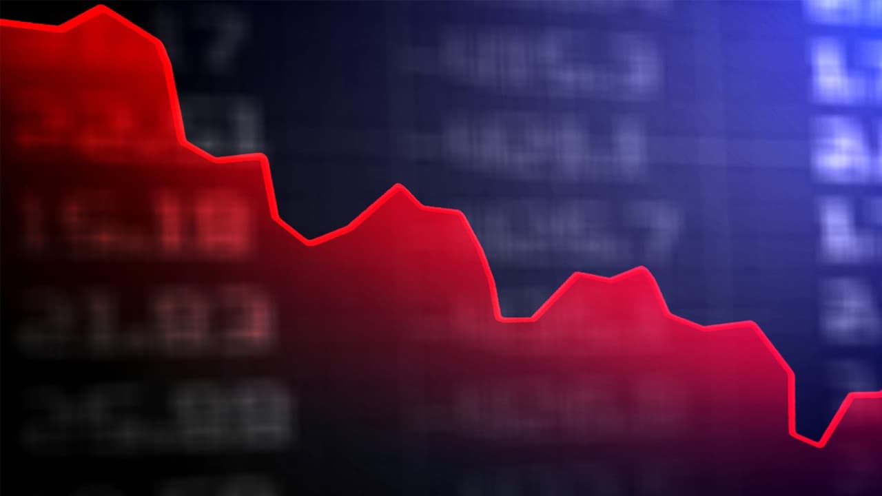 <h3 class="cms-H3-H3"><b>Dejar que la economía se estabilice</b></h3>
<br>De acuerdo con Andrés Gutiérrez, lo mejor es esperar a que la situación económica se estabilice, de modo que lo que recibas de pensión sea suficiente y pueda 
<b>hacer frente al alza de los precios </b>y encarecimiento de los 
<b>productos o servicios</b>.
<br> 
<br> “Esta inflación no va a ser eterna, son temporales, como todo”, indica.