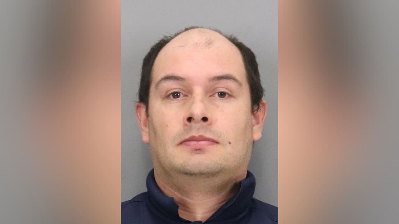 Arrestan a guardia de seguridad de escuela acusado de agredir sexualmente a una menor de edad en San José