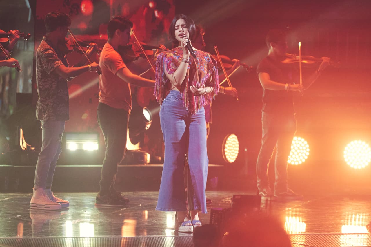 Estamos seguros que Ángela Aguilar ofrecerá una presentación que emocionará a todos en la celebración de los 20 años de Premios Juventud.