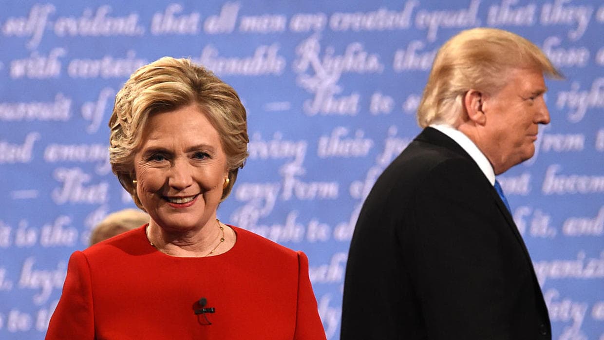 Hillary Clinton neutraliza a Donald Trump y sale reforzada del primer debate
