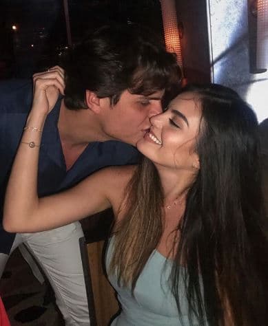 Cabe destacar que Juan Carlos Valladares tampoco había hecho ninguna publicación alguna donde apareciera su esposa luego de dar a conocer la inesperada noticia.