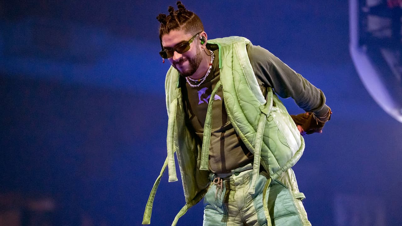 Su gira, 
<i>El Último Tour del Mundo,</i> comenzó el 9 de febrero en Denver y terminará el 3 de abril en Miami.