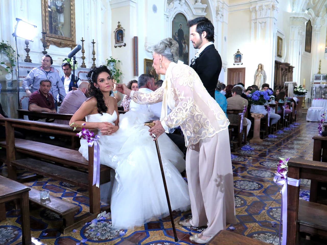 Y por supuesto Livia Brito brillo por su belleza.