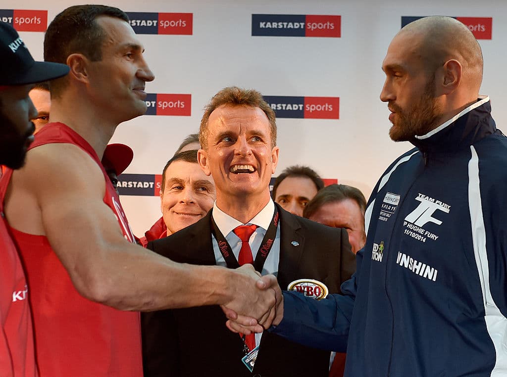 Wladimir Klitschko y Tyson Fury parejos en el pesaje