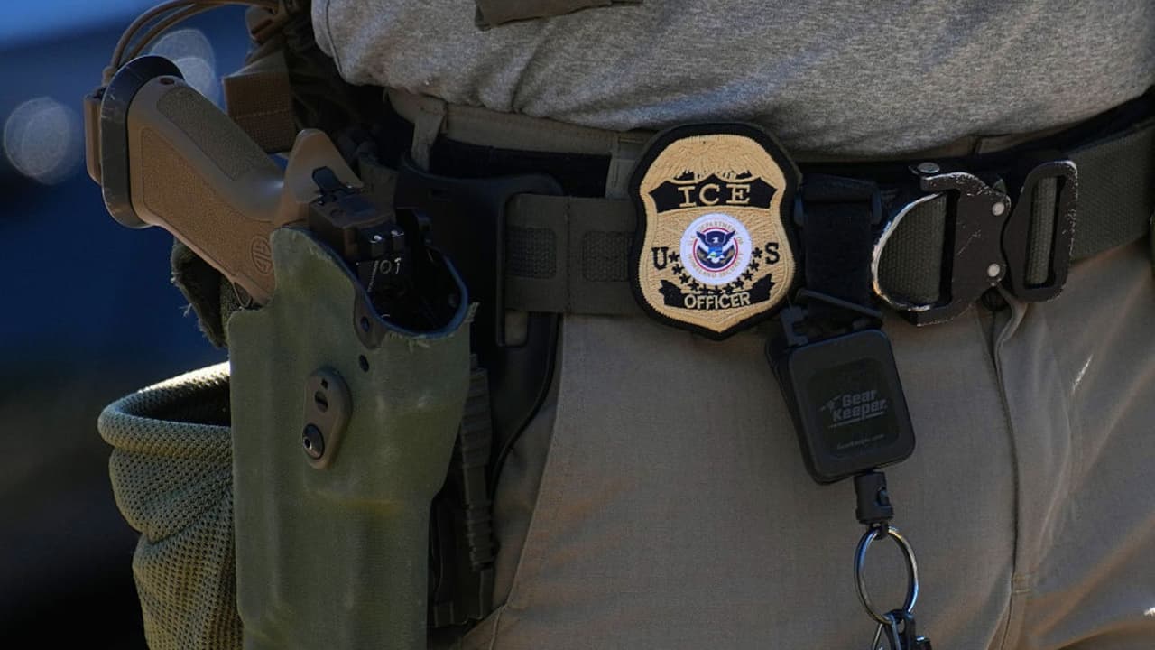 “Cuatro veces intentaron detenerme”: jardinero latino relata acoso de agentes federales 