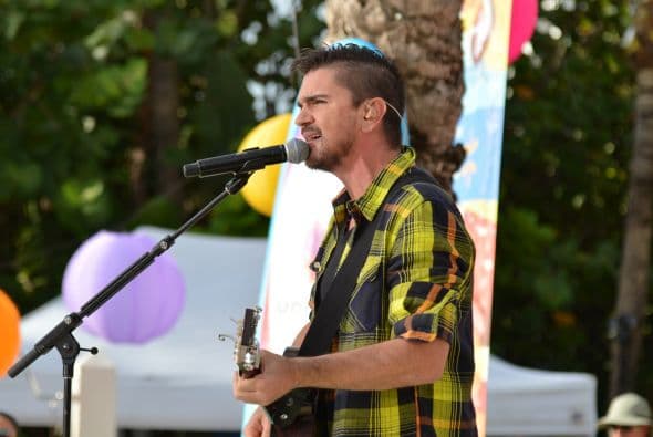 Juanes, Calibre 50 y Chino y Nacho