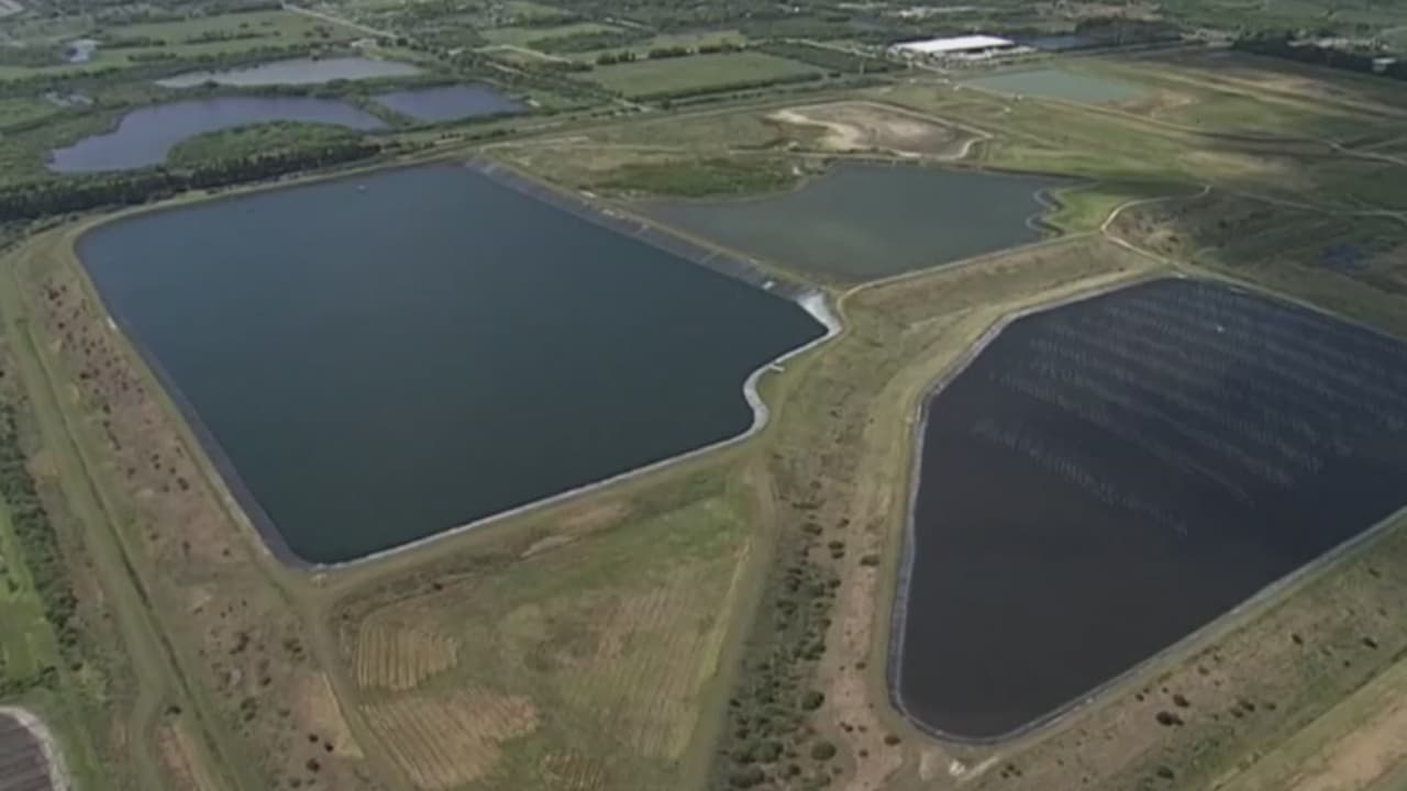 Detectan otra posible ruptura en la represa de agua contaminada en Florida