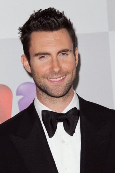 Adam Levine es considerado uno de los hombres más sexies, pero lo cierto es que Jessica negaba haber tenido algo con el guapo cantante.Mira aquí los videos más chismosos.