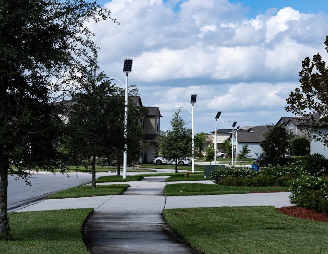 Streetleaf proporciona monitoreo y mantenimiento 24/7 para garantizar el funcionamiento óptimo de las farolas y resolver cualquier problema de manera eficiente.