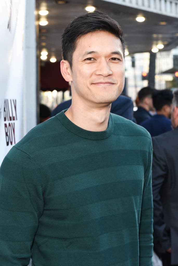 <b>Harry Shum Jr.</b>
<br>Nació en Limón, Costa Rica y a los 6 años se mudó a San Francisco. Sin embargo, sus padres son chinos.