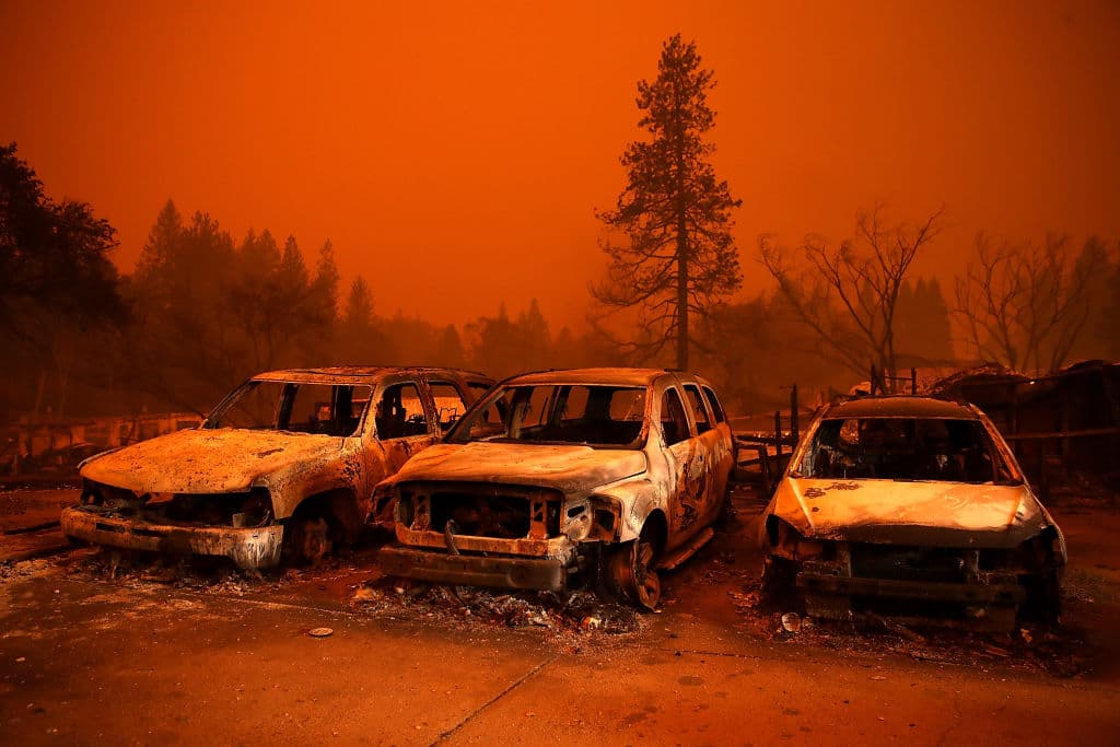 Carros destruidos por el Camp Fire en el estacionamiento de un concesionario de autos usados en Paradise. Justin Sullivan/Getty Images